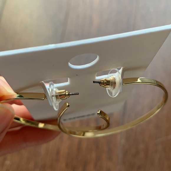 NWT Express 2” metal hoop earrings in gold - Picture 8 of 8